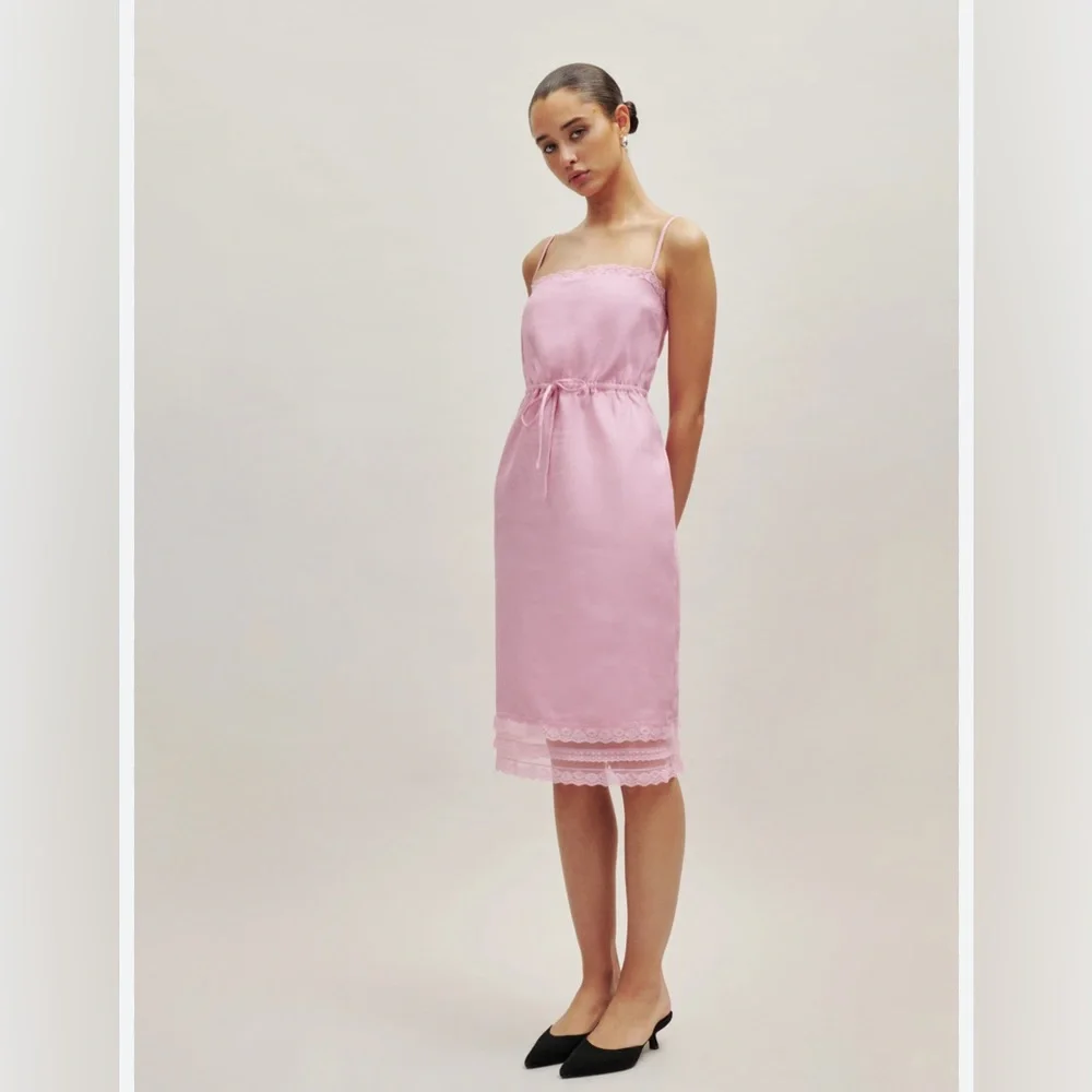 Reformation Neena Linen Dress in Baby girl, size 2, never washed.